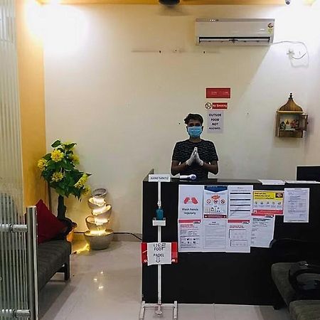 OYO 28867 Hotel Rock Star Faridabad Exteriör bild