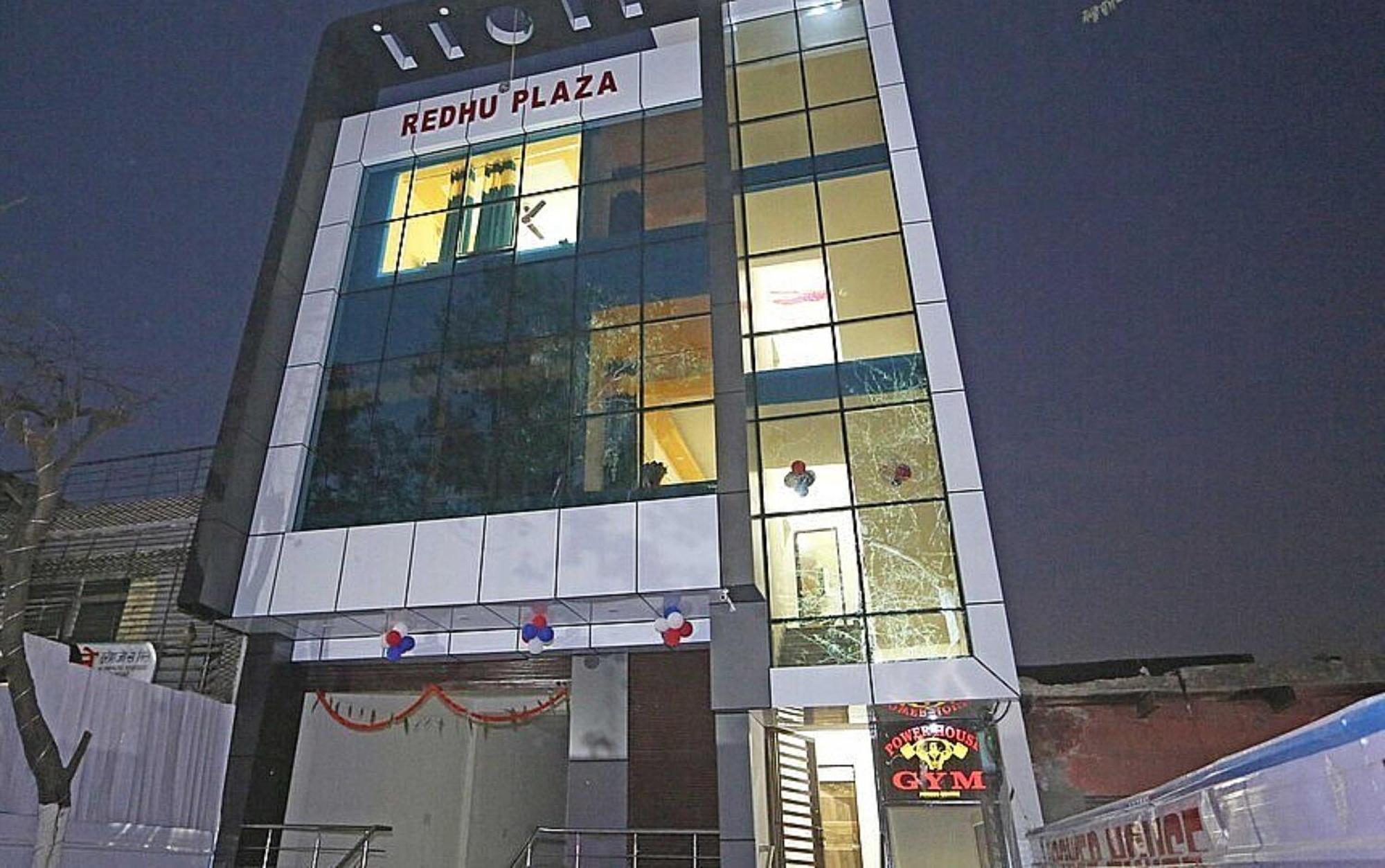 OYO 28867 Hotel Rock Star Faridabad Exteriör bild